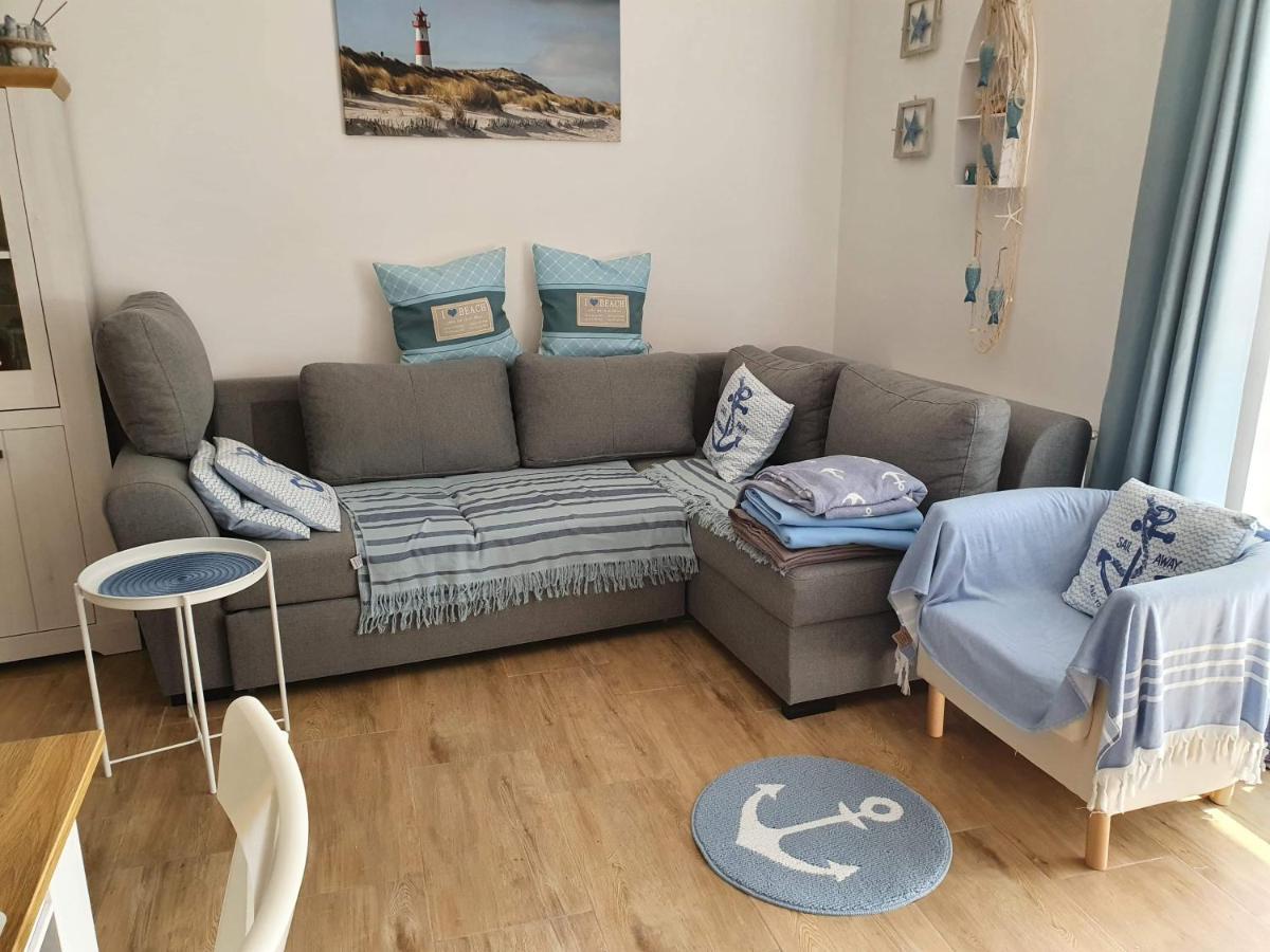 Apartament Bursztyn โปเบียโรโว ภายนอก รูปภาพ