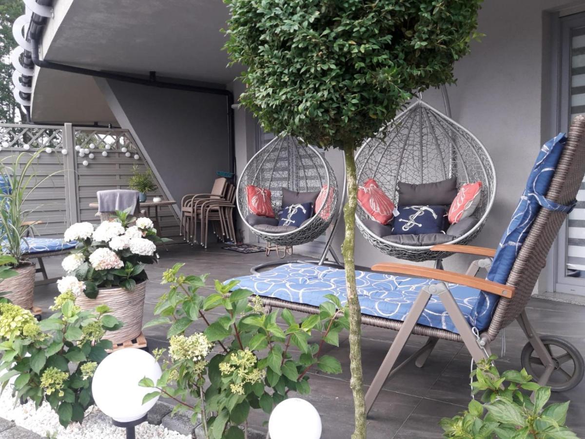 Apartament Bursztyn โปเบียโรโว ภายนอก รูปภาพ